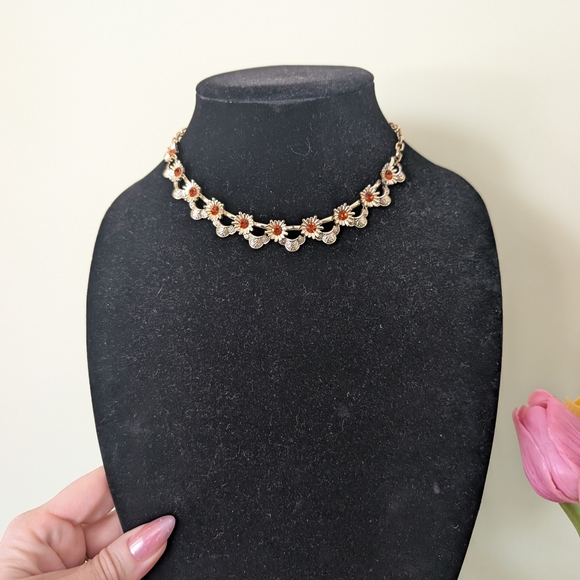 Coro Silver and Amber Floral Necklace - Picture 2 of 10
